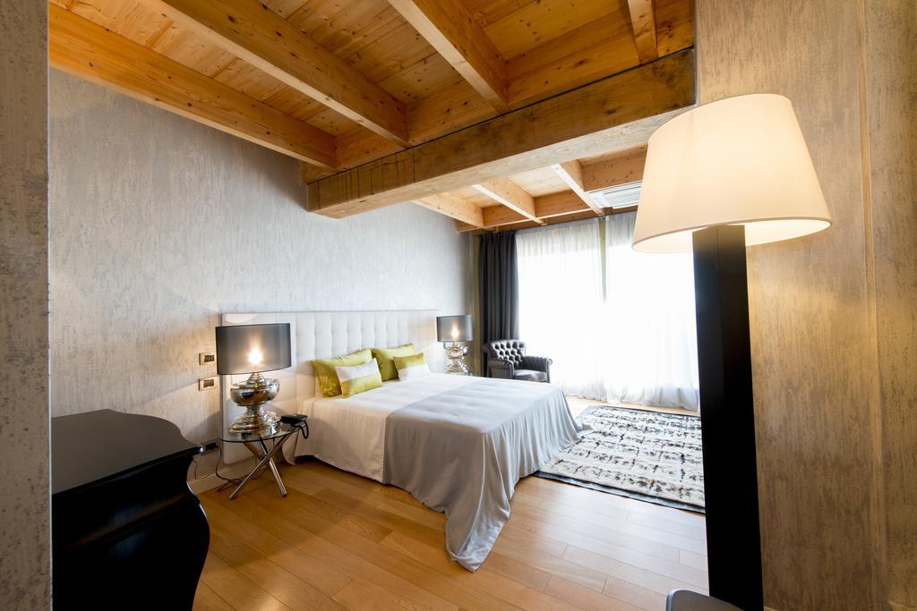 Florian Maison Resort San Paolo d'Argon Quarto foto